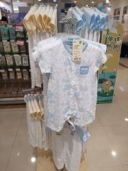 -爱婴室(绍兴柯桥万达华润万家店)