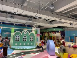 -利奥梦幻主题乐园(爱琴海购物公园店)