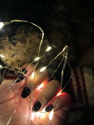 -一笔绣狂草美甲坊