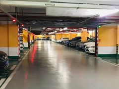 -宝龙城市广场1期-地下停车场