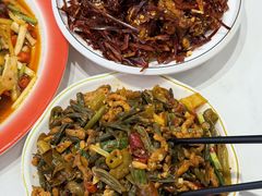 -钟记陕南菜·煎锅鱼(红专南路店)