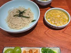 -裕兴记•蟹黄面馆(人民广场店)