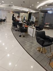 点击看大图 -八佰伴8008星级形象店