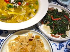 -川流不息·地道川菜·小龙虾(新松江路店)