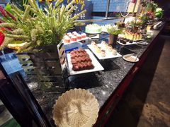 -钦瓦台时尚自助餐厅(银泰城店)