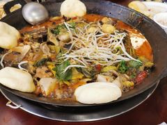-丹水桥地锅鱼·翘嘴鲌·地方特色全鱼宴(丹江口大坝店)