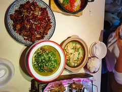 -霄汉牛三鲜湖北砂锅菜(万松园2店)