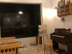 -花苑里咖啡(威远店)