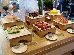 -大中华希尔顿酒店-念自助餐·嗨啤·小龙虾