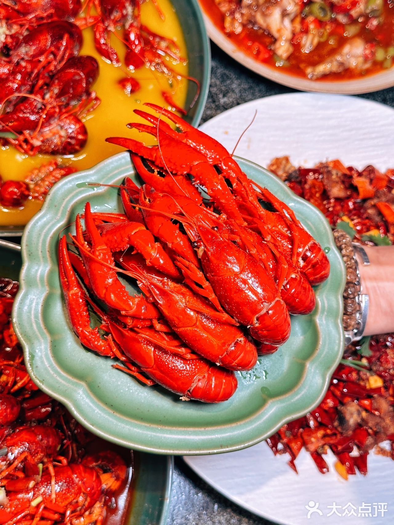 喝酒嗦虾看球赛⚽这才是人生啊