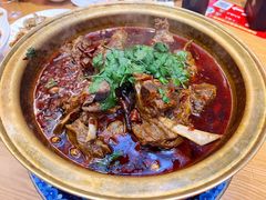 秋冬新品招牌铜炉羊蝎子-庆峰龙虾烧烤(合肥一店)
