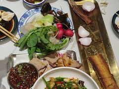 -东北小板凳地摊烧烤(泰来街店)