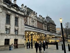 -维多利亚火车站