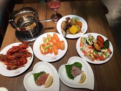 -领鲜活海鲜榴莲自助火锅(东门店)