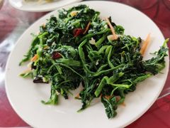 拌山野菜-北京龙庆四季香农家饭庄·灶台鱼·碳烤虹鳟鱼(龙庆峡店)