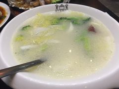 香巴拉云南餐厅(华莱坞店)-香巴拉云南餐厅(华莱坞店)