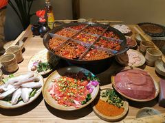 -白乐天毛肚火锅馆(解放碑店)