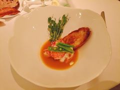 龙虾配豌豆苗和香茅龙虾汁-Jean Georges