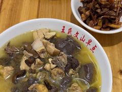 -文山荷鲜居(翠湖店)