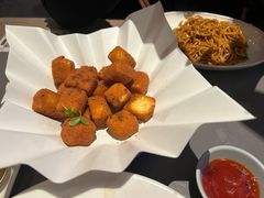 黑松露脆皮豆腐粒-桂满陇·杭州饭店(清河万象店)