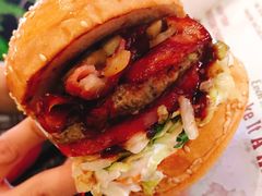 -The Habit Burger Grill 哈比特汉堡(爱琴海店)