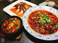 -万重锦·人文川菜馆(骡马市店)