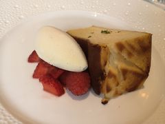 树莓流心熔岩巧克力-福楼法餐厅FLO