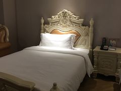 -南洋冠盛酒店(广州天河公园地铁站店)