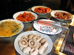 -马路牙子地桌烤肉(工体店)