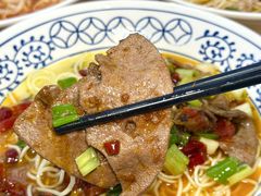 -李与白包子铺(桐梓林店)