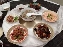-爱的果实月嫂育婴师(世纪东方店)