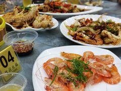 -覃记海鲜美食餐厅