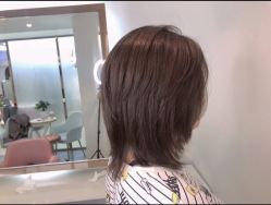 -BULB STUDIO 巴柏明星发型工作室