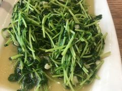 豆芽-裕记烧腊连锁餐饮(国商分店)
