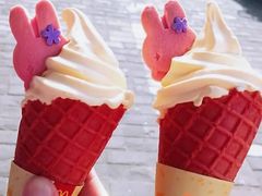 甜品站草莓牛奶华夫筒-麦当劳(咸阳人民路店)