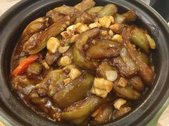 咸鱼鸡粒茄子煲-尚一汤·粤菜海鲜(环球港店)