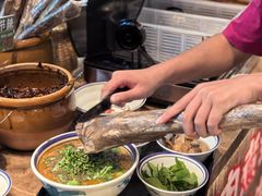 -云阿蛮云南生烫牛肉米线(奉贤路店)