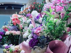 -谷莠子花艺气球派对·绿植造景·花艺沙龙(东海缤纷天地店)