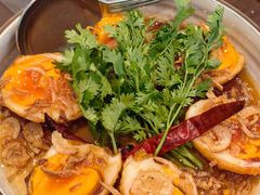-Chom Cafe and Restaurant