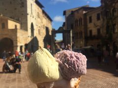 -Gelateria Dondoli