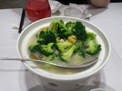 上汤西兰花-新吉士·上海菜(浦东LCM置汇旭辉店)