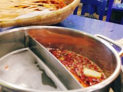 -马路边边串串香形象店(磐石路店)