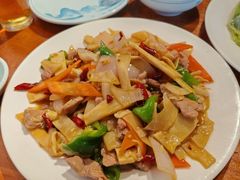 -老街坊餐吧