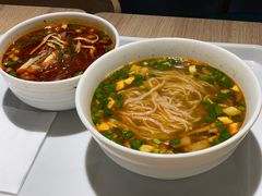 秘制酸辣粉-白起肉夹馍