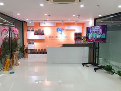 -睿冠机器人活动中心(徐汇中心)