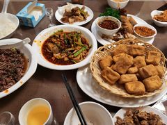 -湖泉水云间餐厅·弥勒地道菜(B座店)