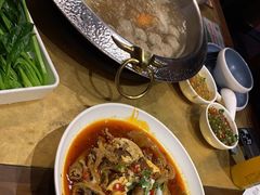 -左庭右院鲜牛肉火锅(金山万达店)