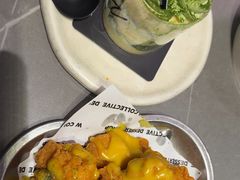 -W COLLECTIVE  DESSERT SHOP