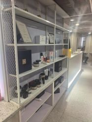 -PE SALON