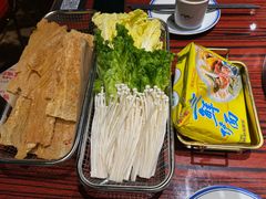 -沙胆彪炭炉牛杂煲(上海日月光广场店)